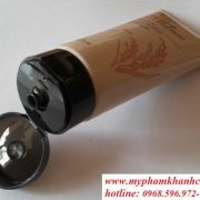 The-Face-Shop-Rice-Water-Bright-Cleansing-Foam-Review2-700x445-690x439_result
